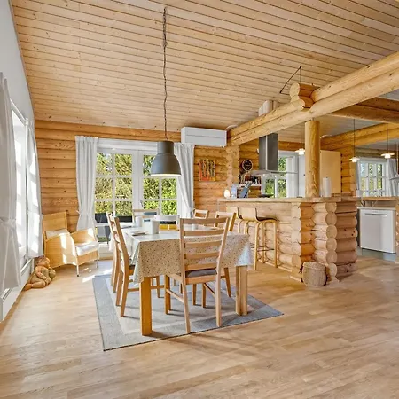 Sigga - 1-6km From The Sea By Interhome Bøtø By